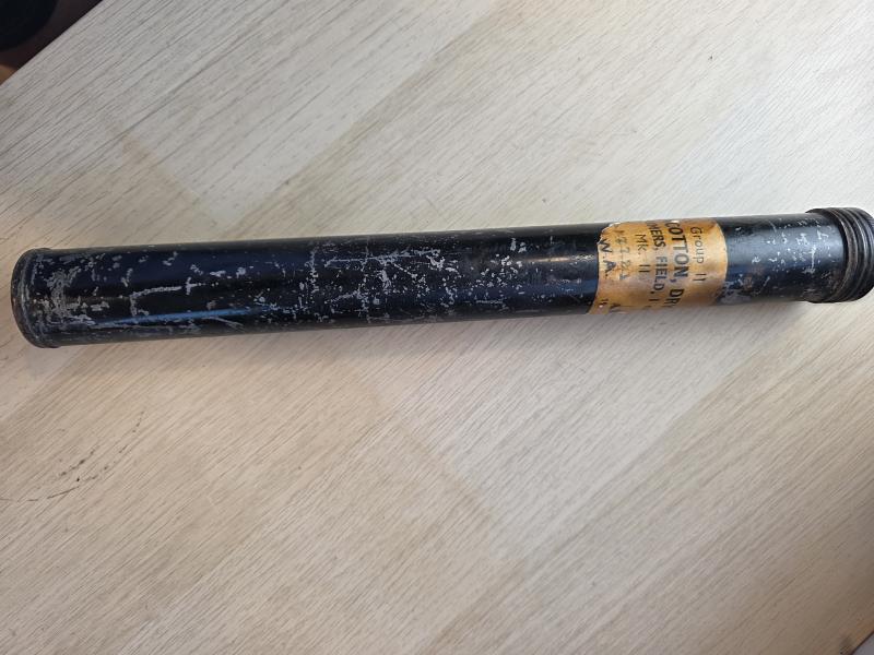 Primer tube Gun cotton.