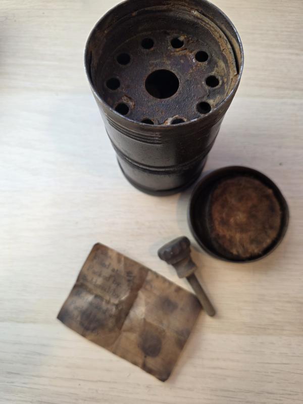 SOE / Engineers dets container/ tin.
