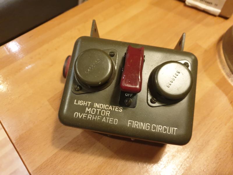 Quad Mount M45-M55 Pilot Light Box. New.